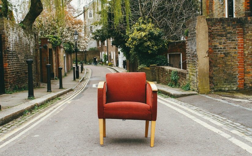 Zastępując aranżacje staromodnego wnętrza na coś nowszego, bardziej…